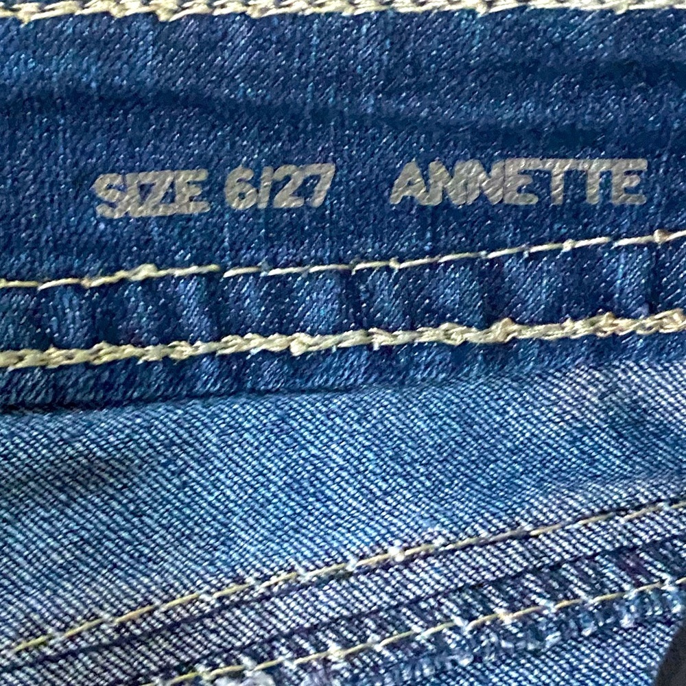 Code Bleu Jeans - Picture 7 of 11